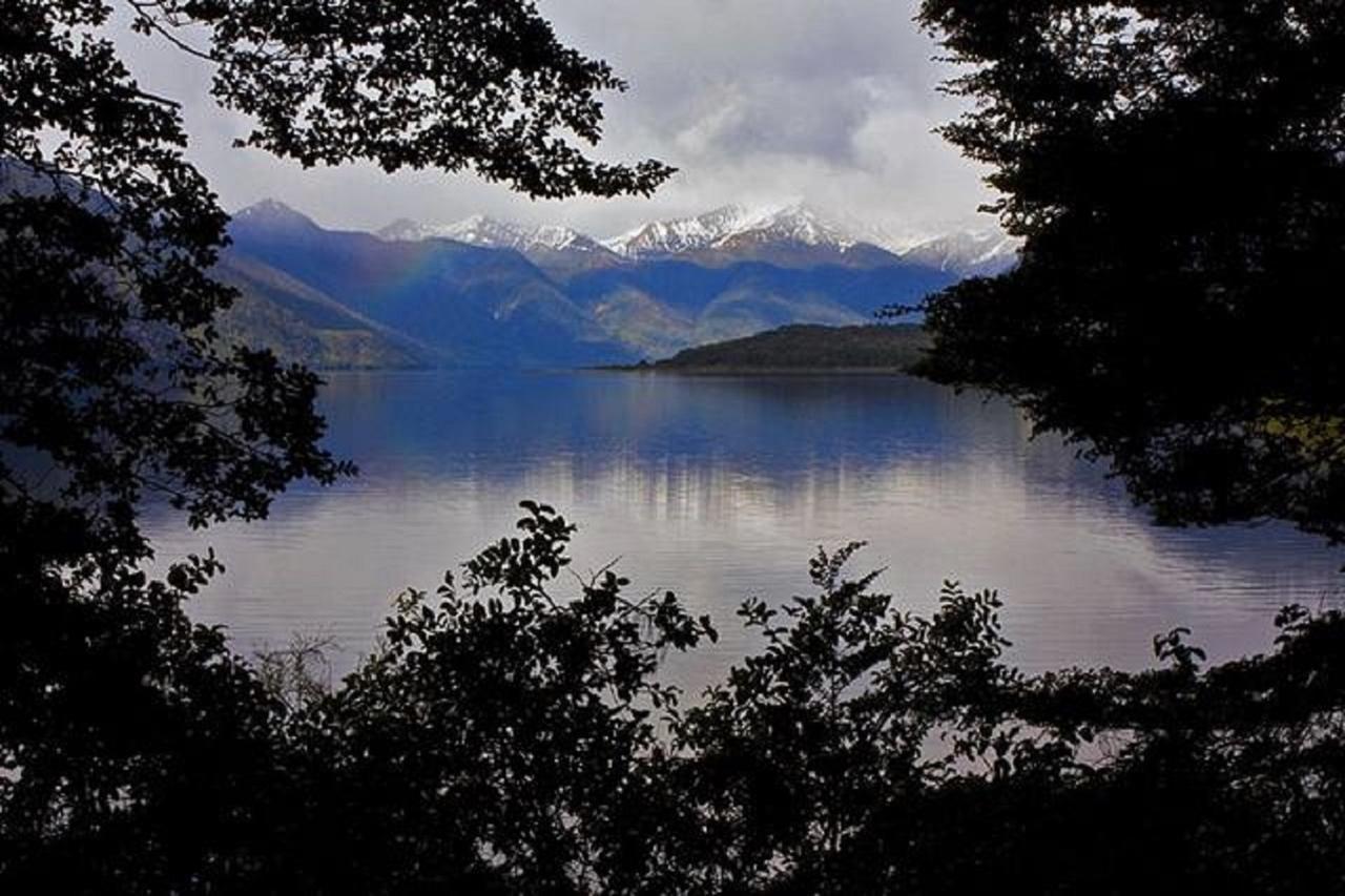 Mountains Edge Cabins Monowai Esterno foto